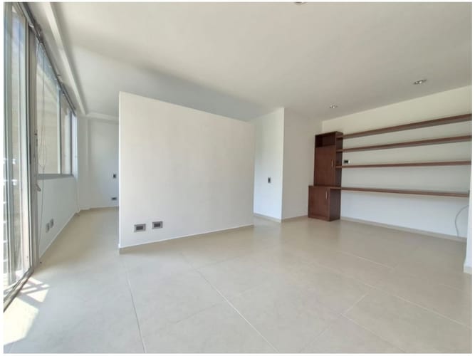 Apartaestudio en venta en Los Naranjos, Medellín, 56 m² · foto 7 de 13