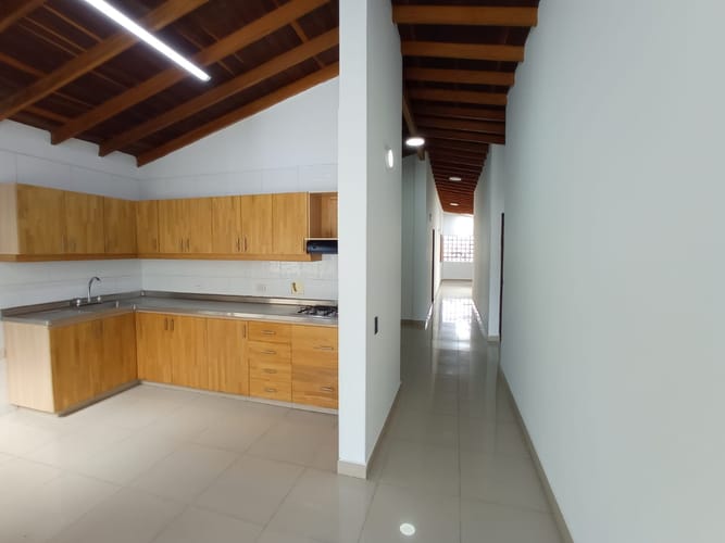 Local en arriendo en Otraparte, Envigado, 200 m² · foto 2 de 10