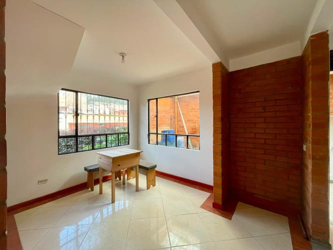 Casa de 4 alcobas en venta en Zipaquirá, 108 m² · foto 5 de 23