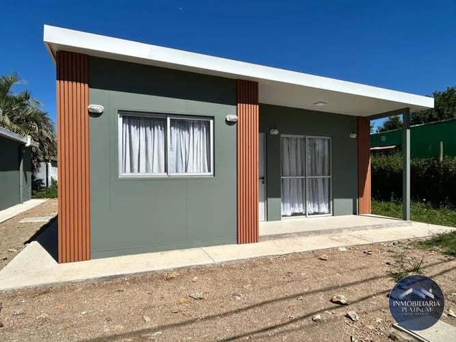 Casa en alquiler c/ cochera en Villa Aeroparque · Foto 4