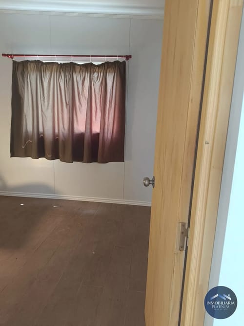 Casa en alquiler c/ cochera en Villa Aeroparque · Foto 8
