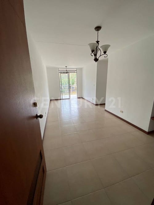 Apartamento de 3 alcobas en venta en Cañaverales, Cali, 113 m² · foto 2 de 22