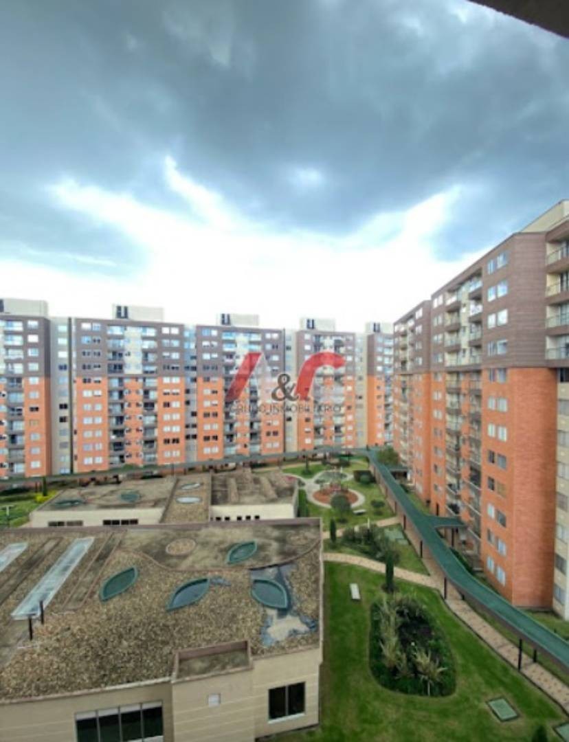 Apartamento en venta en San Jose, Mosquera · foto 2 de 17
