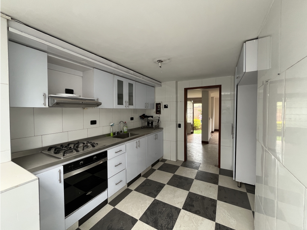 Casa en venta en Morato, Bogotá · foto 12 de 23