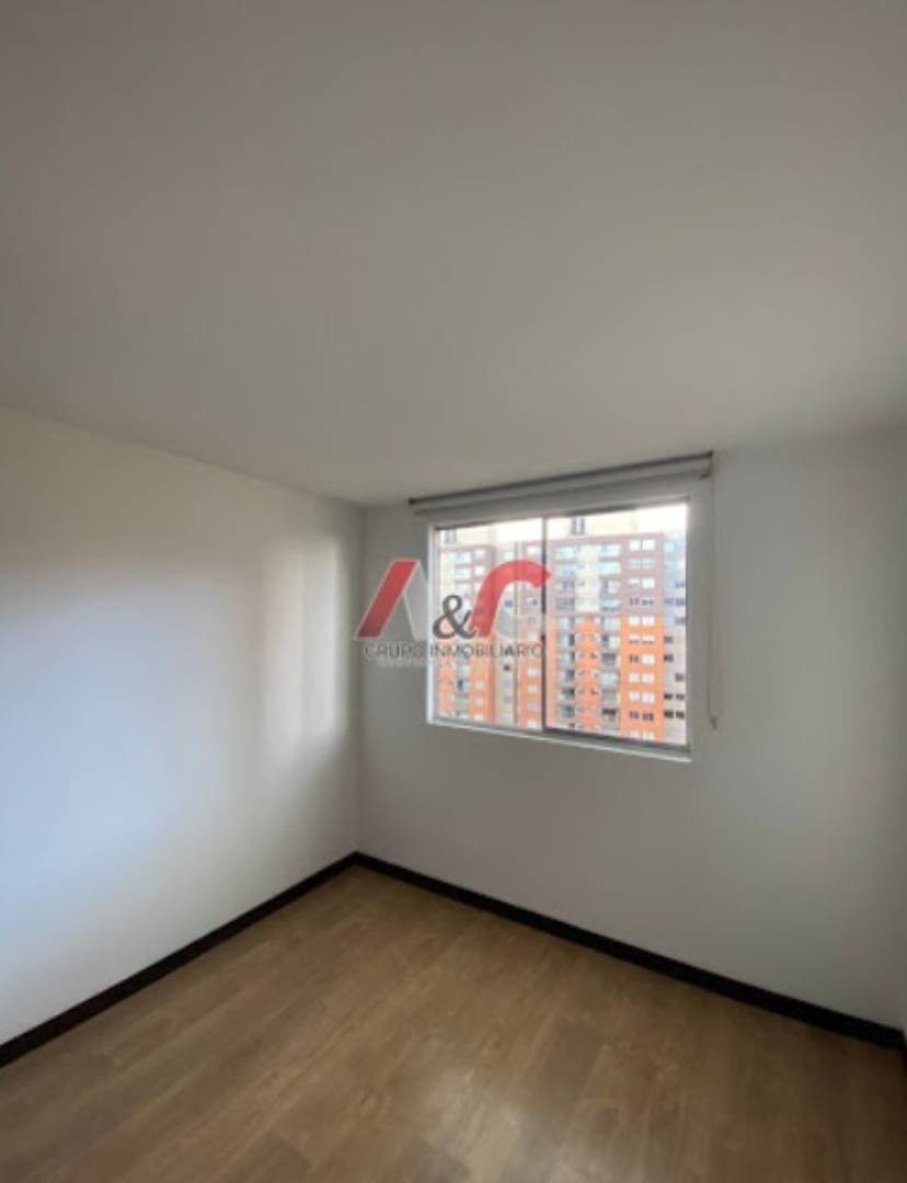 Apartamento en venta en San Jose, Mosquera · foto 5 de 17