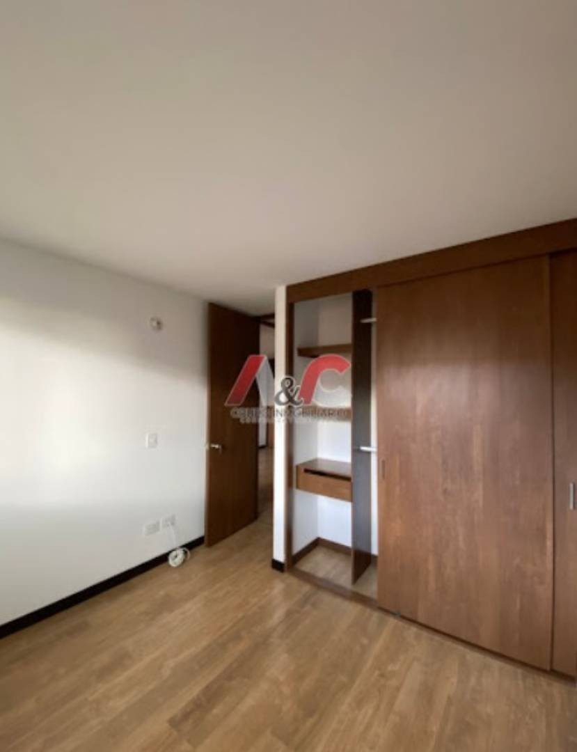 Apartamento en venta en San Jose, Mosquera · foto 6 de 17