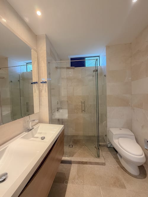 Casa de 4 alcobas en venta en El Esmeraldal, Envigado, 400 m² · foto 22 de 24