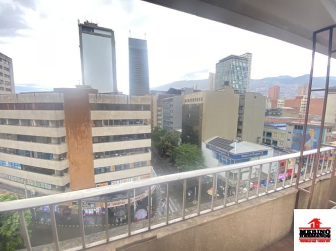 Oficina en arriendo en La Candelaria, Medellín, 25 m² · foto 4 de 12