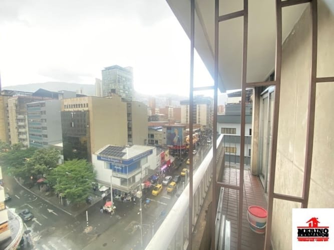 Oficina en arriendo en La Candelaria, Medellín, 25 m² · foto 7 de 12