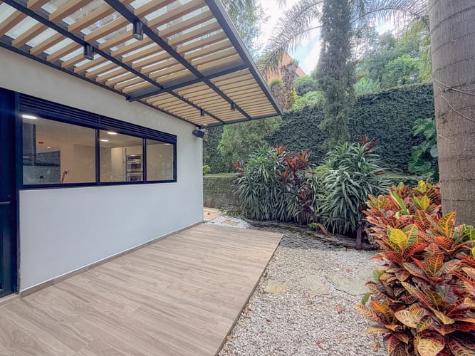 Casa de 4 alcobas en venta en El Esmeraldal, Envigado, 400 m² · foto 12 de 24