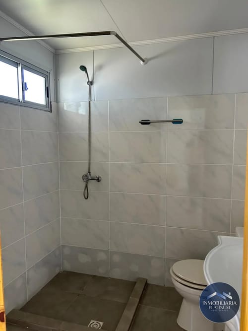 Casa en alquiler c/ cochera en Villa Aeroparque · Foto 7