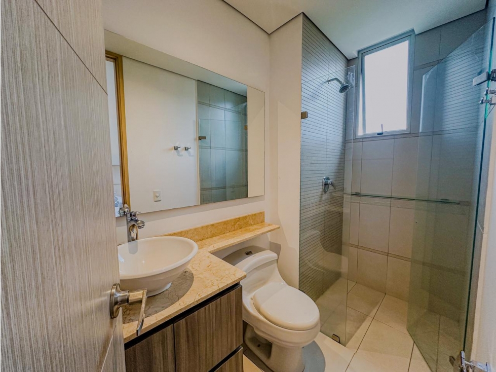 Apartamento en arriendo en El Poblado, Medellín · foto 11 de 24