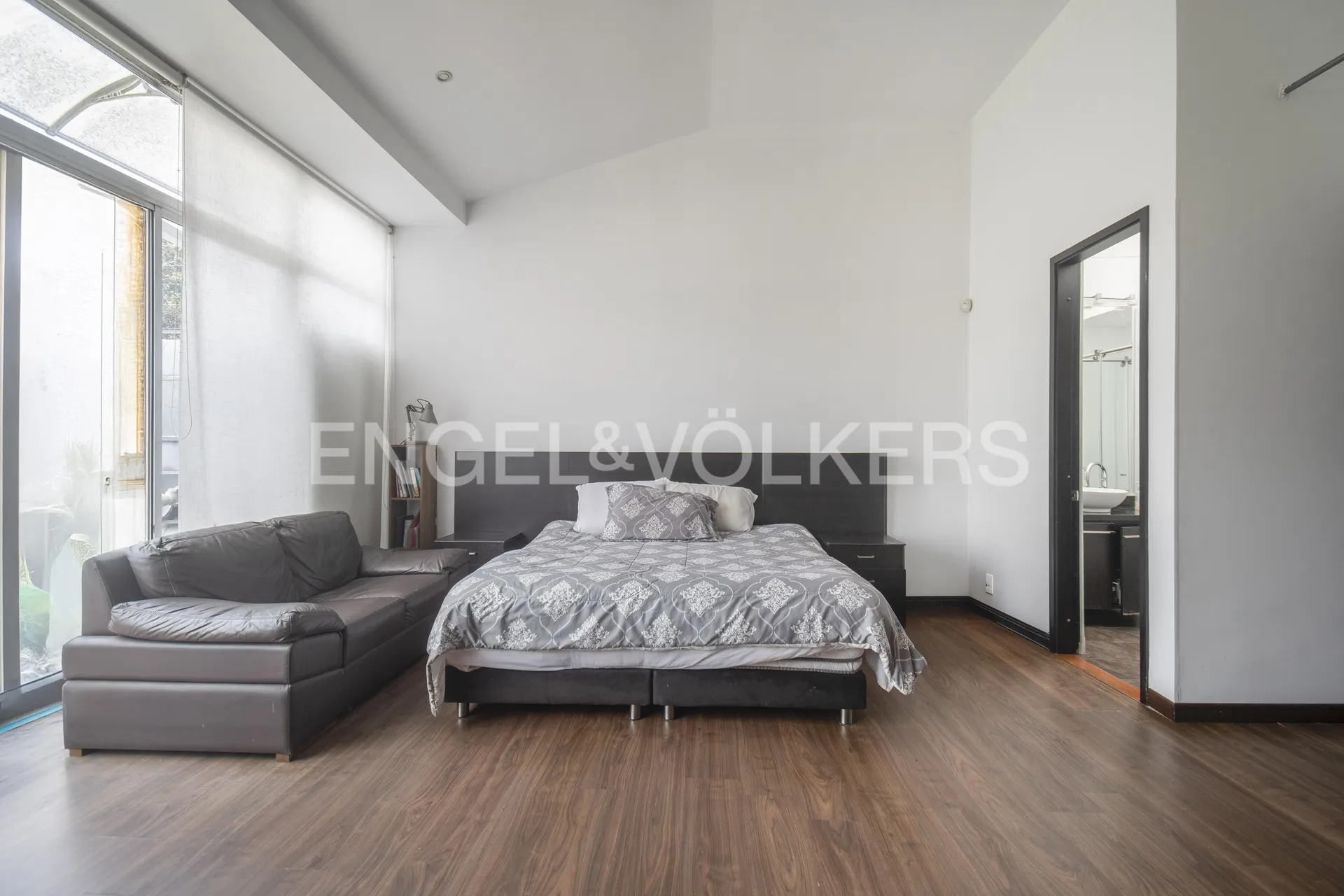 Casa en venta en Niza, Bogotá · foto 11 de 19