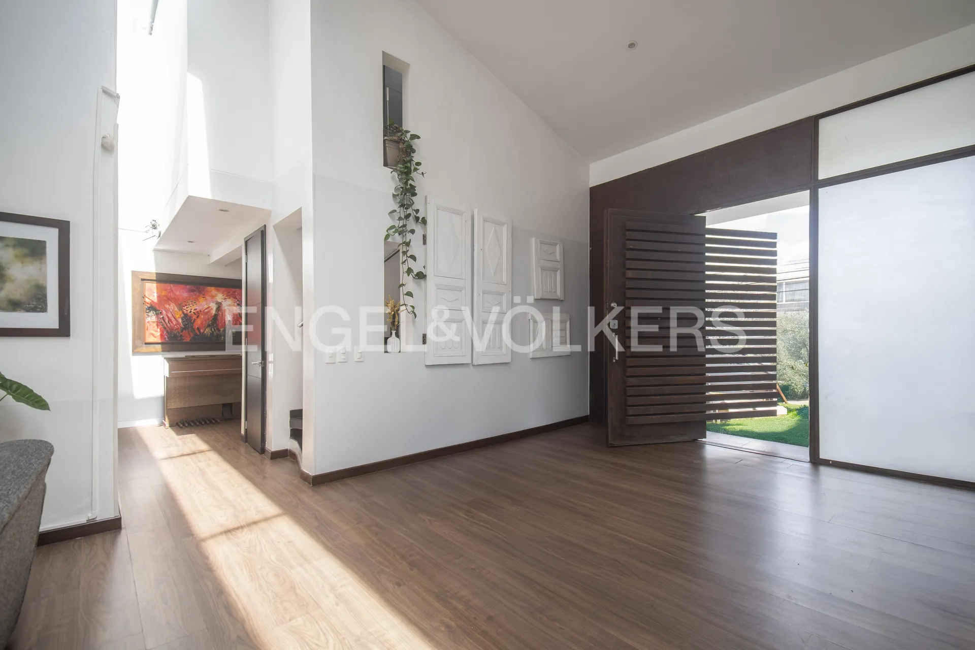 Casa en venta en Niza, Bogotá · foto 2 de 19