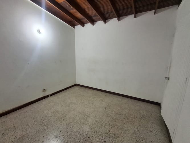 Local en arriendo en Las Acacias, Medellín, 200 m² · foto 9 de 19