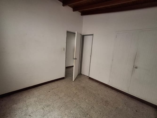 Local en arriendo en Las Acacias, Medellín, 200 m² · foto 12 de 19
