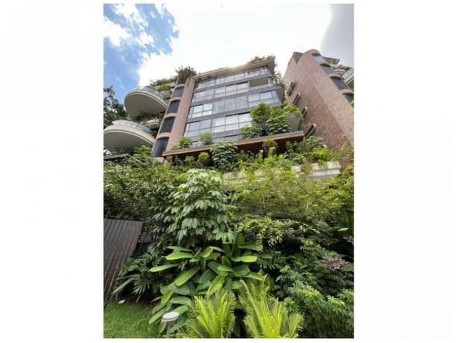 Apartamento de 3 alcobas en venta en El Diamante No. 2, Medellín, 323 m² · foto 8 de 9