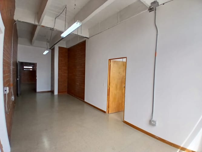 Bodega en arriendo en Santa Fe, Medellín, 870 m² · foto 4 de 10