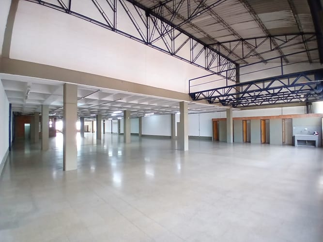 Bodega en arriendo en Santa Fe, Medellín, 870 m² · foto 7 de 10