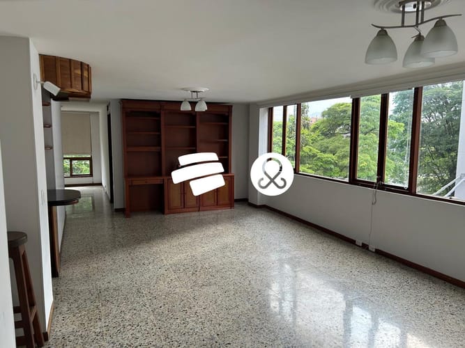 Apartamento de 3 alcobas en venta en El Poblado, Medellín, 135 m² · foto 4 de 10
