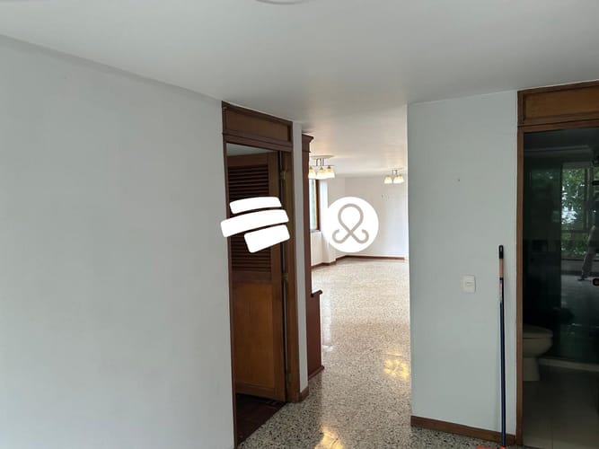 Apartamento de 3 alcobas en venta en El Poblado, Medellín, 135 m² · foto 9 de 10