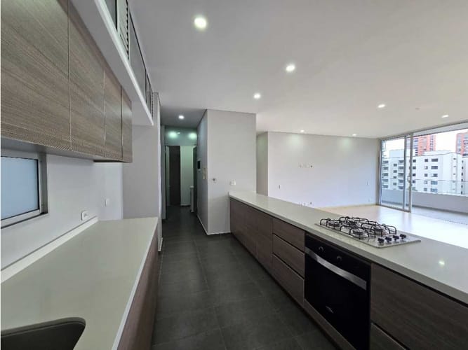 Apartamento de 2 alcobas en venta en Los Parra, Medellín, 143 m² · foto 5 de 15