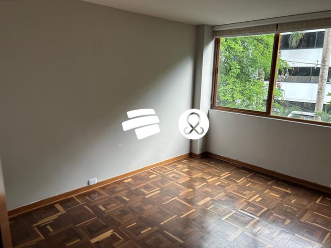 Apartamento de 3 alcobas en venta en El Poblado, Medellín, 135 m² · foto 10 de 10