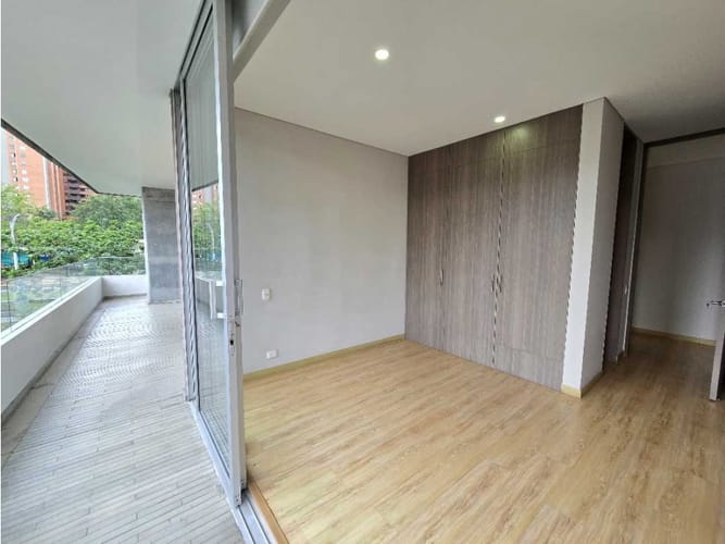 Apartamento de 2 alcobas en venta en Los Parra, Medellín, 143 m² · foto 7 de 15
