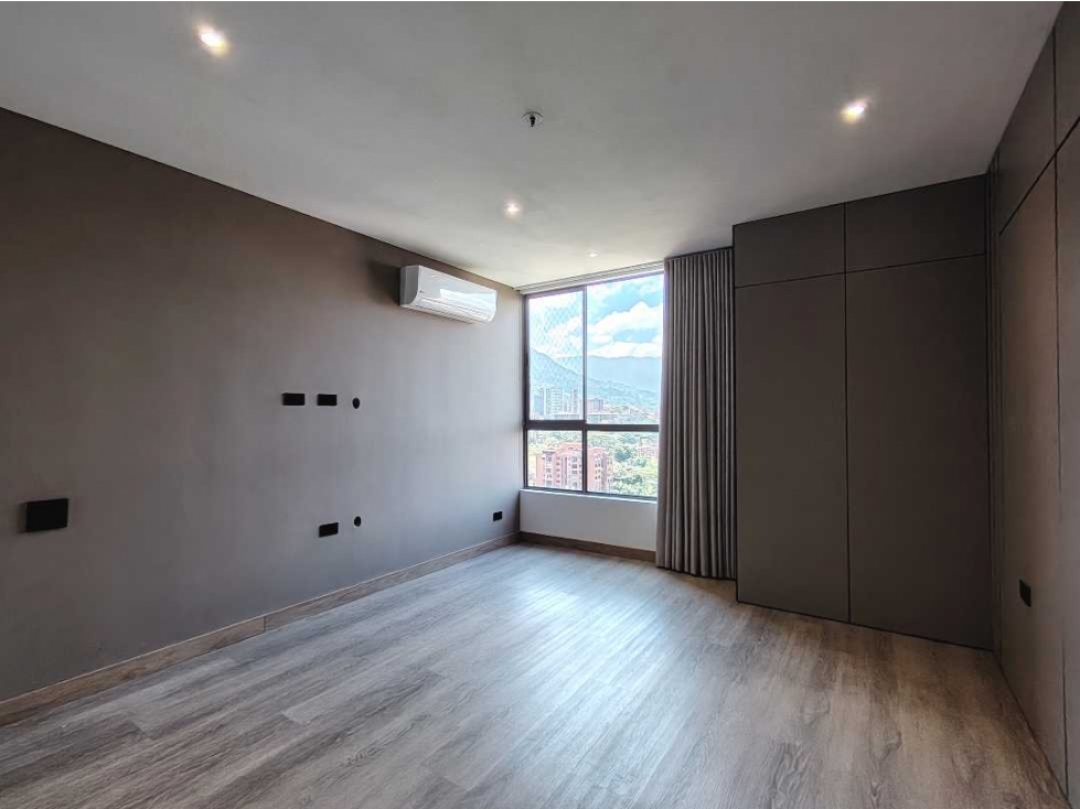 Apartamento en arriendo en Los Naranjos, Medellín · foto 8 de 24