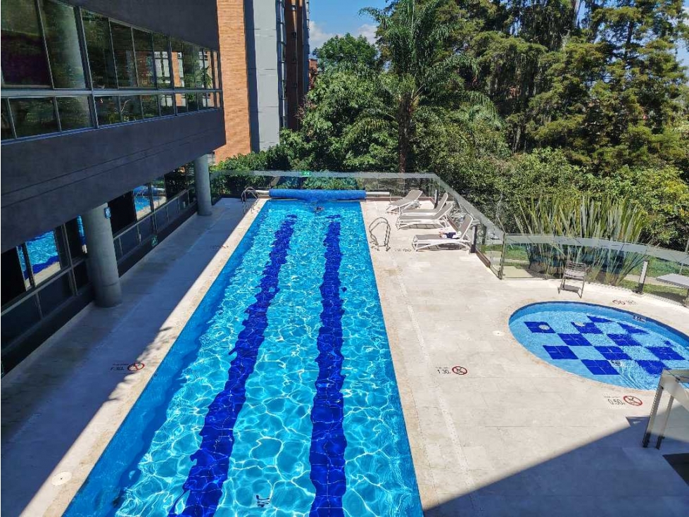 Apartamento en arriendo en Los Naranjos, Medellín · foto 12 de 24