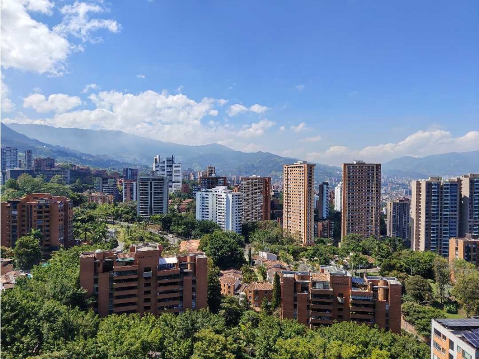 Apartamento en arriendo en Los Naranjos, Medellín · foto 15 de 24
