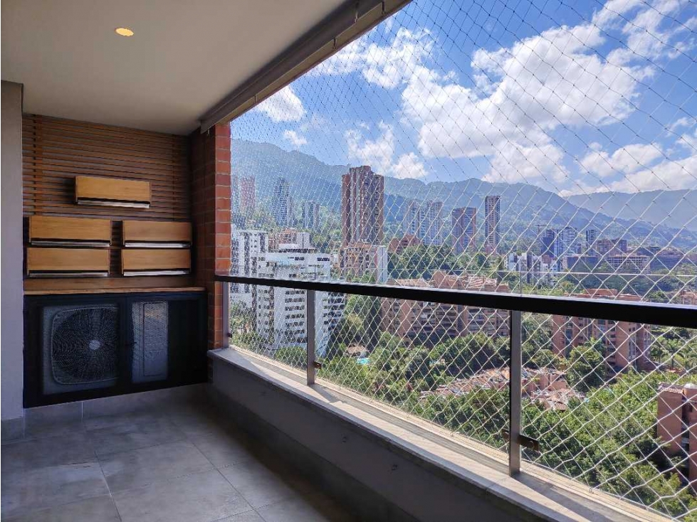 Apartamento en arriendo en Los Naranjos, Medellín · foto 18 de 24