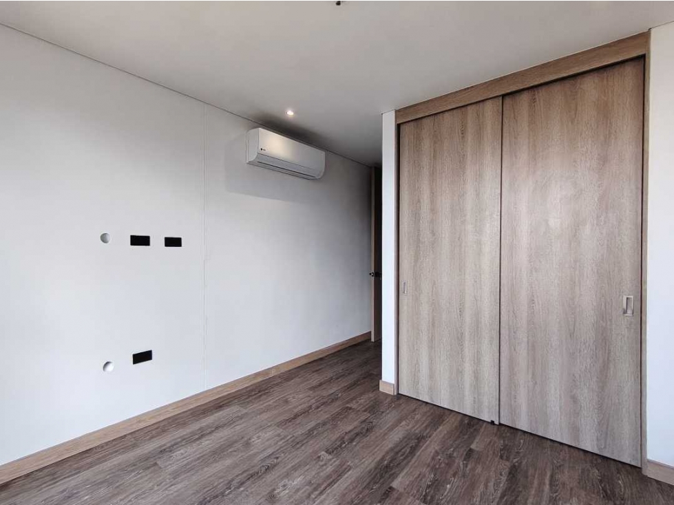 Apartamento en arriendo en Los Naranjos, Medellín · foto 20 de 24