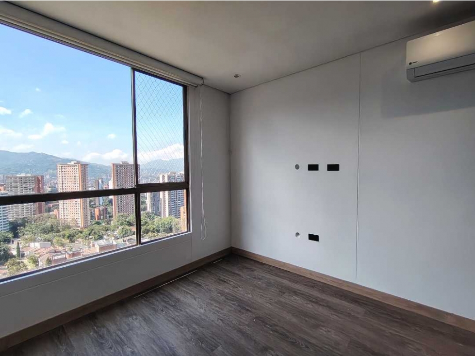 Apartamento en arriendo en Los Naranjos, Medellín · foto 21 de 24