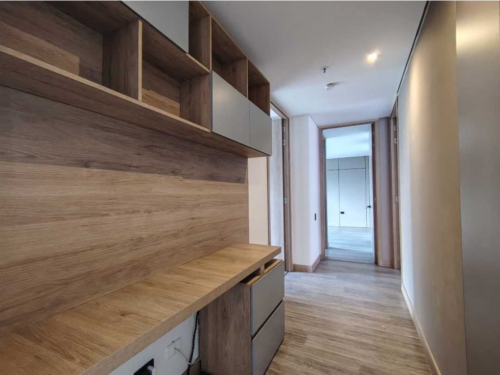 Apartamento en arriendo en Los Naranjos, Medellín · foto 22 de 24