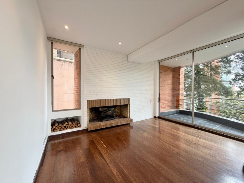 Apartamento en venta en Los Rosales, Bogotá · foto 2 de 14