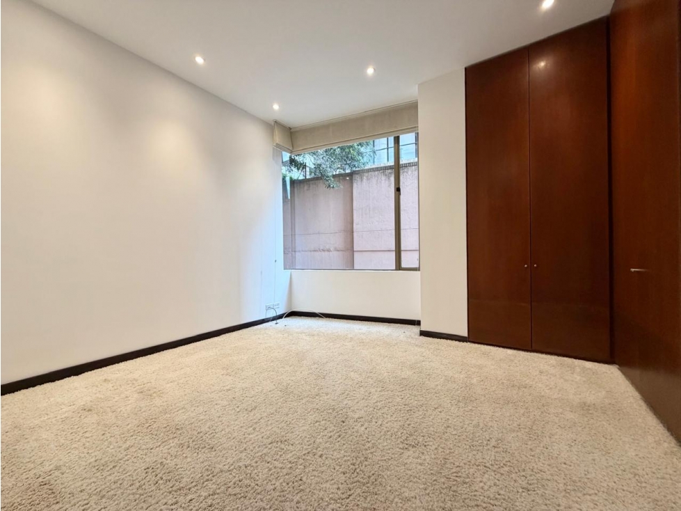 Apartamento en venta en Los Rosales, Bogotá · foto 7 de 14