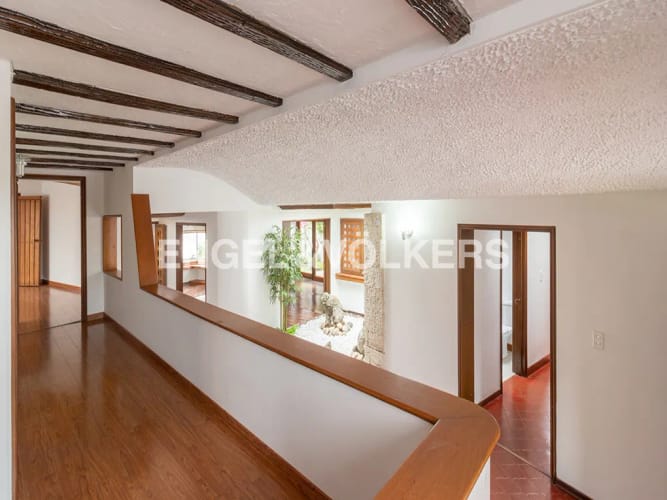 Casa de 3 alcobas en venta en Santa Barbara Alta, Bogotá, 345 m² · foto 7 de 16