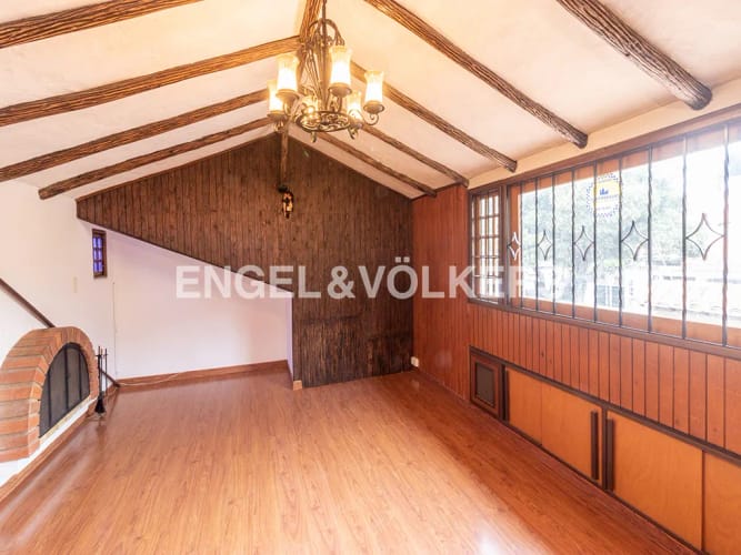 Casa de 3 alcobas en venta en Santa Barbara Alta, Bogotá, 345 m² · foto 6 de 16