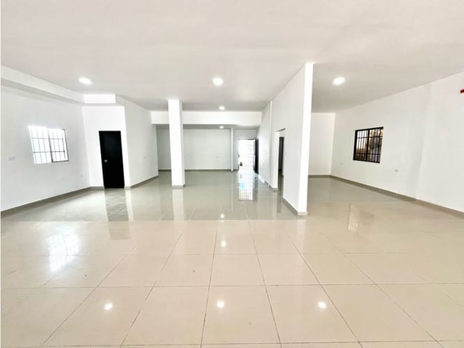 Local en arriendo en El Porvenir, Barranquilla, 380 m² · foto 2 de 10