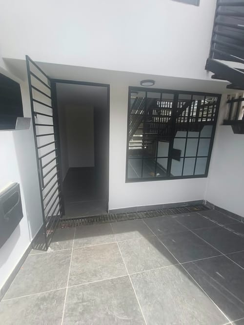 Casa de 3 alcobas en venta en El Ingenio, Cali, 210 m² · foto 2 de 24