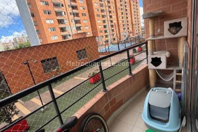 Apartamento de 3 alcobas en venta en Fontibon, Bogotá, 76 m² · foto 5 de 20