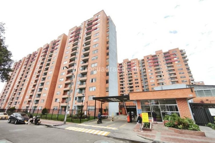 Apartamento de 3 alcobas en venta en Fontibon, Bogotá, 76 m² · foto 19 de 20