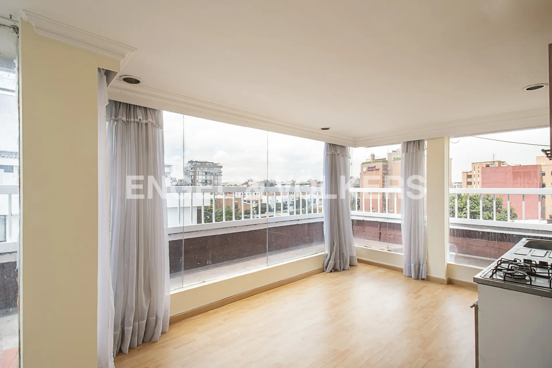 Apartamento en venta en Santa Barbara Central, Bogotá · foto 10 de 11