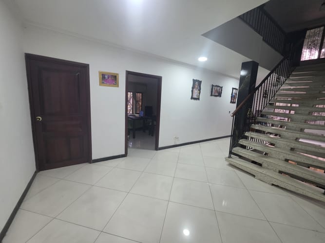 Casa de 6 alcobas en venta en La Hacienda, Cali, 320 m² · foto 20 de 24