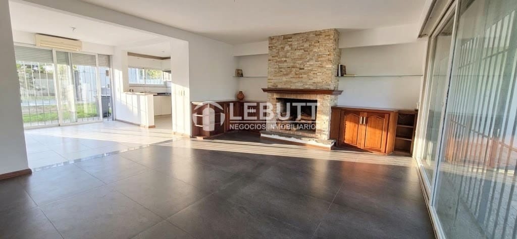 CASA EN ALQUILER 3 DORMITORIOS 3 BAÑOS BARBACOA COCHERA X 3 CIUD DE LA COSTA · Foto 5