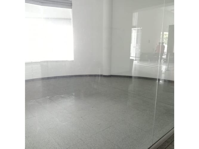Local en arriendo en Patio Bonito, Medellín, 35 m² · foto 3 de 5