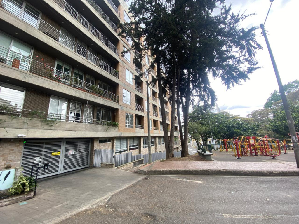 Apartamento en venta en La Macarena, Bogotá · foto 2 de 24