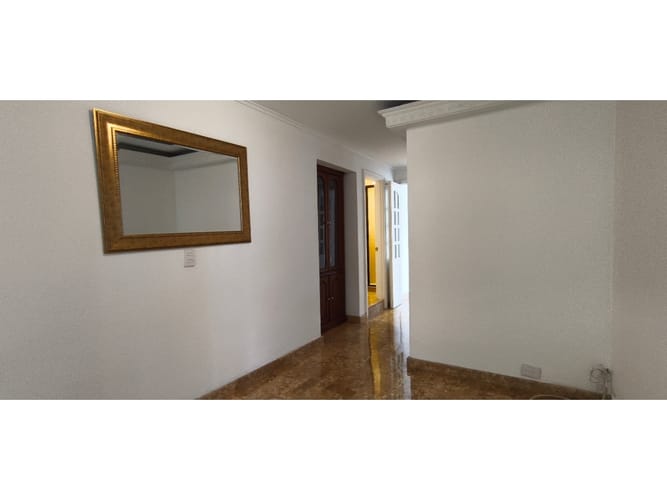 Apartamento de 4 alcobas en arriendo en Patio Bonito, Medellín, 170 m² · foto 9 de 23