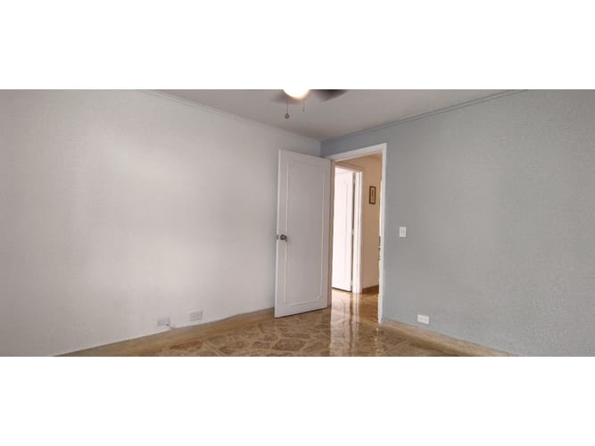 Apartamento de 4 alcobas en arriendo en Patio Bonito, Medellín, 170 m² · foto 11 de 23